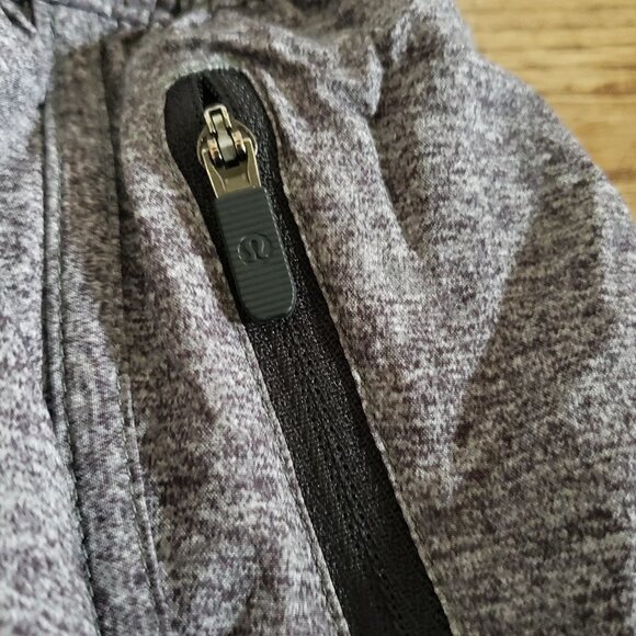 Lululemon Tracker Short - Picture 8 of 9